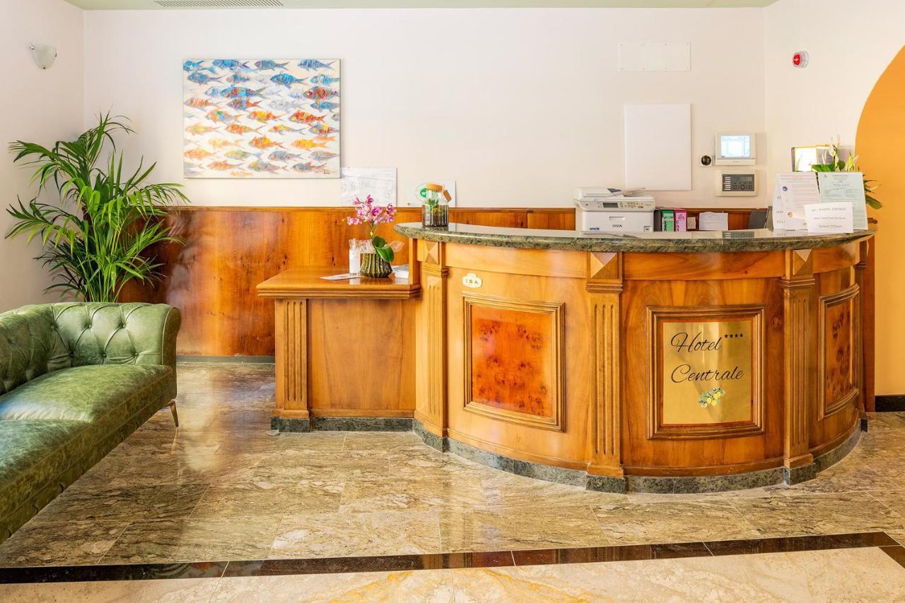 Hotel Centrale 4* Garda (Verona)