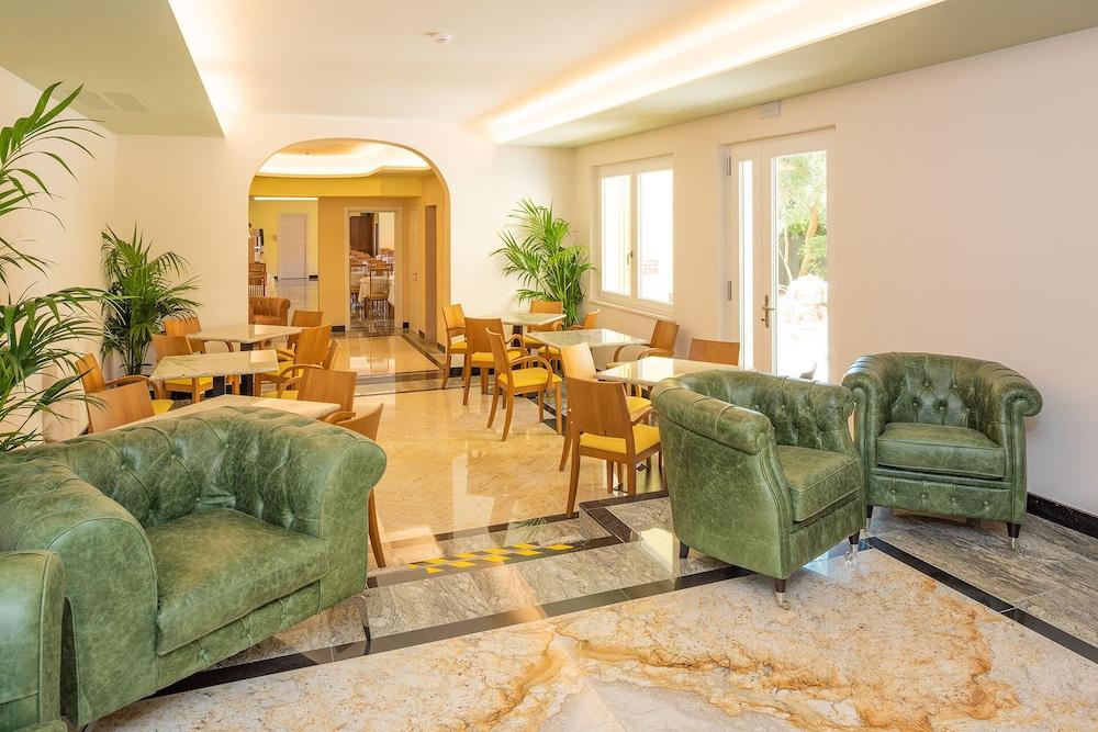 Hotel Centrale 4* Garda (Verona)
